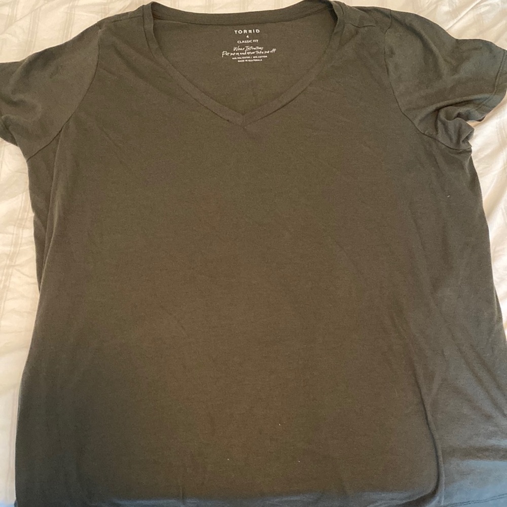 Torrid size 4 girlfriend tee